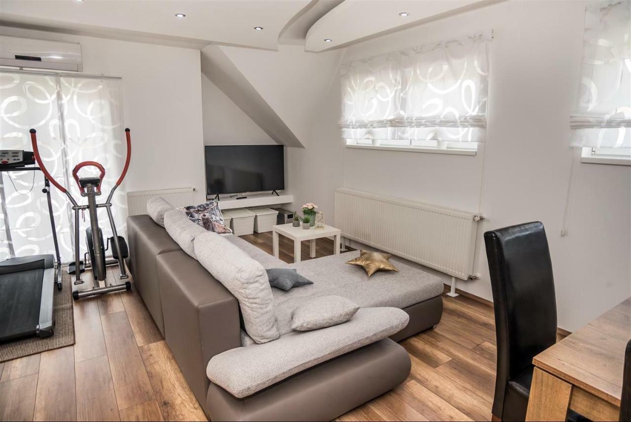 Apartman Hubertus 5* Vagovina Exterior photo