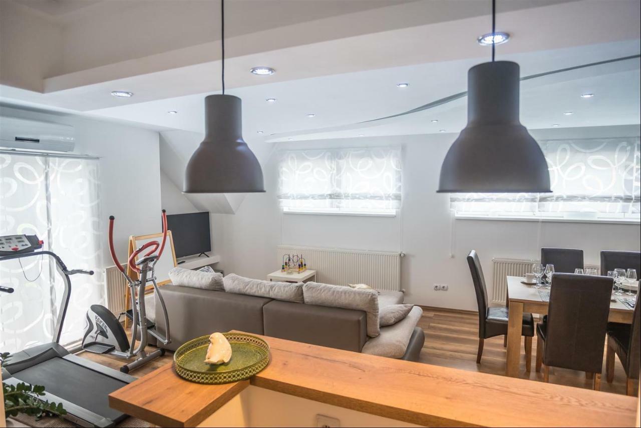 Apartman Hubertus 5* Vagovina Exterior photo